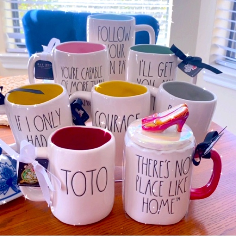 Brand New Rae Dun Whole collection of the Wizard of Oz mugs.